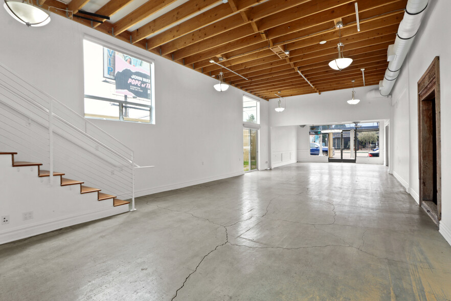 1700-1704 Lincoln Blvd, Venice, CA for rent - Building Photo - Image 1 of 7