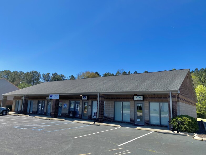 1107 NE Main St, Simpsonville, SC for sale - Building Photo - Image 1 of 1