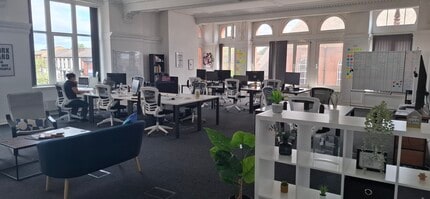 St. Georges Rd, Bolton to rent Interior Photo- Image 1 of 5