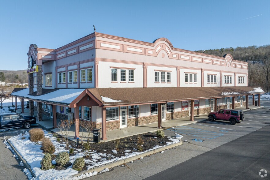 22 US Highway 6, Port Jervis 12771 UK