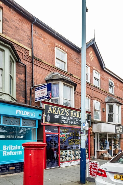 12 The Crescent, Lytham St Annes for sale - Building Photo - Image 3 of 3