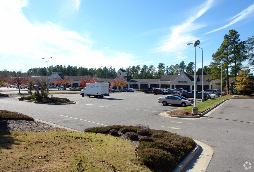 1680-1682 Highway 5, Aberdeen, NC for sale - Primary Photo - Image 1 of 1