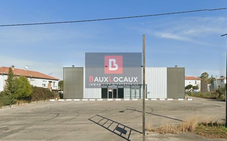 Location Commerce 300 m² à 600 m² - Photo 1