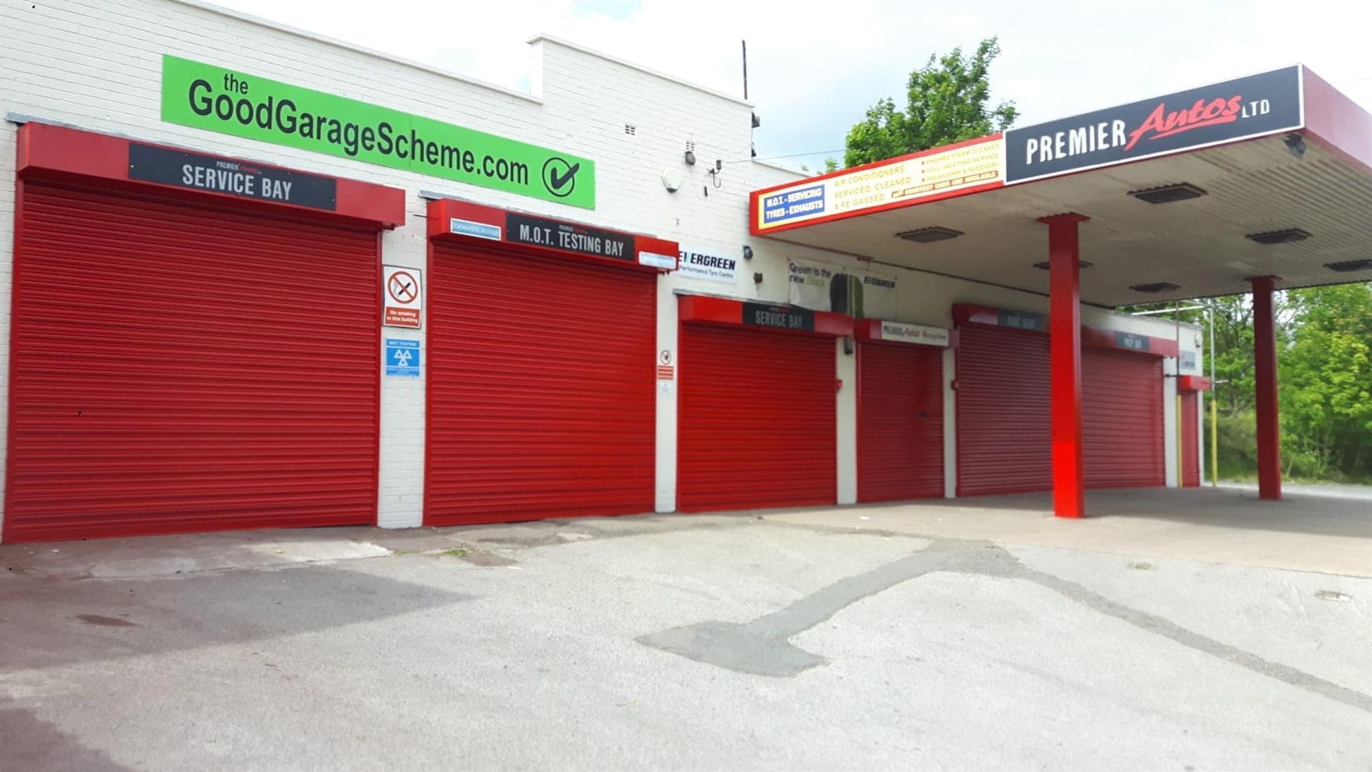 Overthorpe Road, Dewsbury to rent Primary Photo- Image 1 of 10