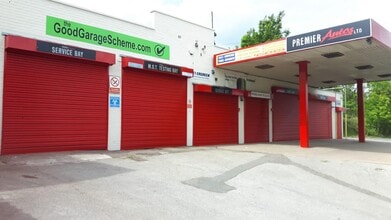 Overthorpe Road, Dewsbury to rent Primary Photo- Image 1 of 10