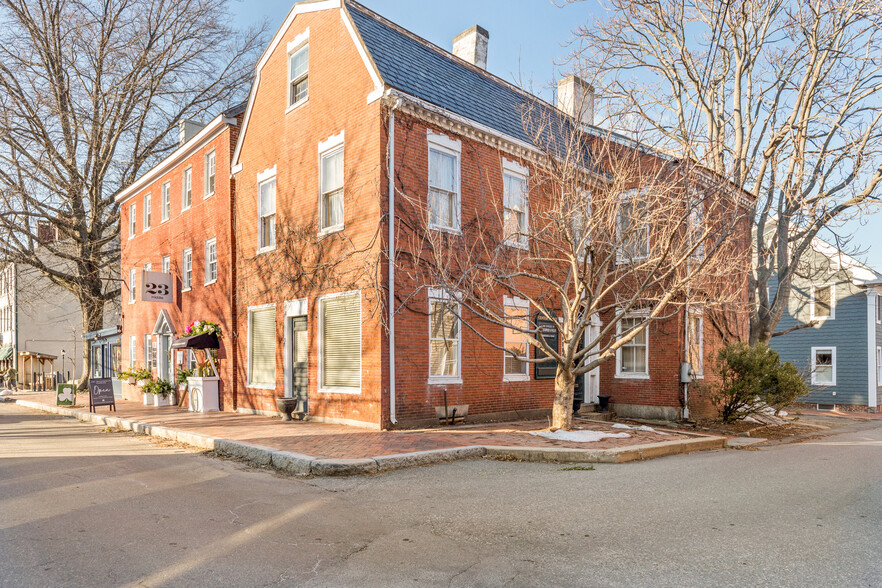 24 Center St, Newburyport, MA for sale - Building Photo - Image 1 of 1