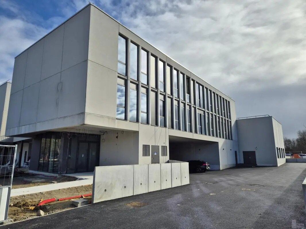 1 Boulevard Du Champy Richardets, Noisy-le-Grand to rent Building Photo- Image 1 of 19