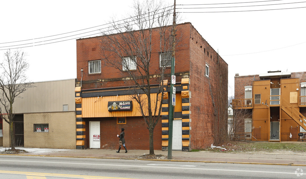 109 E 8th Ave, Homestead, PA for sale - Primary Photo - Image 1 of 1