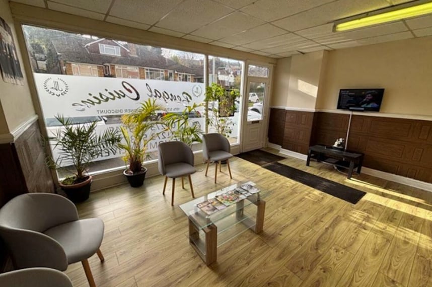 1-6 Loyal Parade, Brighton to rent Interior Photo- Image 1 of 2