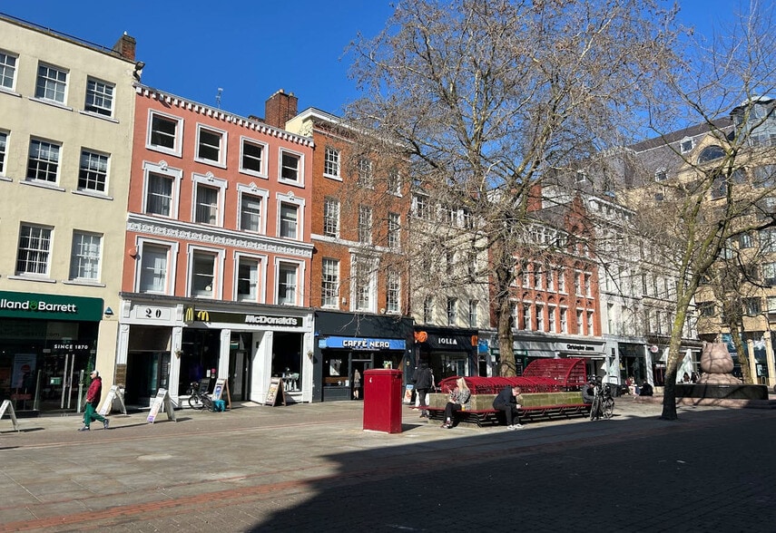 14 St. Anns Sq, Manchester to rent - Building Photo - Image 2 of 6