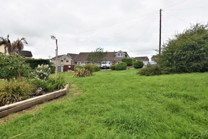 8 Pennington Close, Dalton In Furness for sale - Building Photo - Image 2 of 4