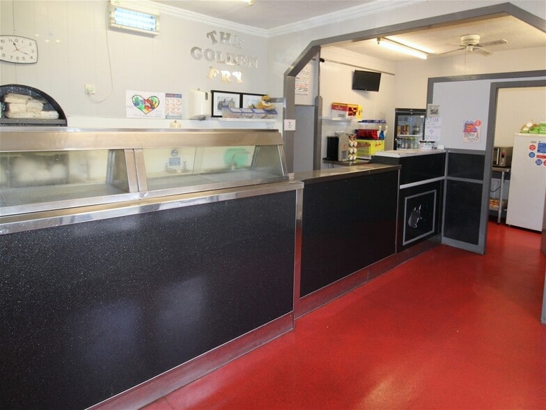 4 The Golden Fry and 4 Bed House, Huntly for sale - Building Photo - Image 3 of 17