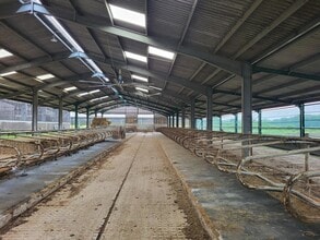 Waterditch Road, Christchurch to rent Interior Photo- Image 2 of 2