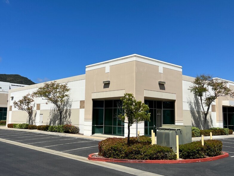 42206 Remington Ave, Temecula, CA for sale - Building Photo - Image 1 of 1