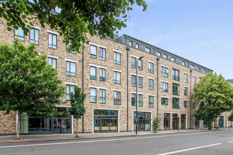 111-119 Seven Sisters Rd, London to rent - Building Photo - Image 1 of 3