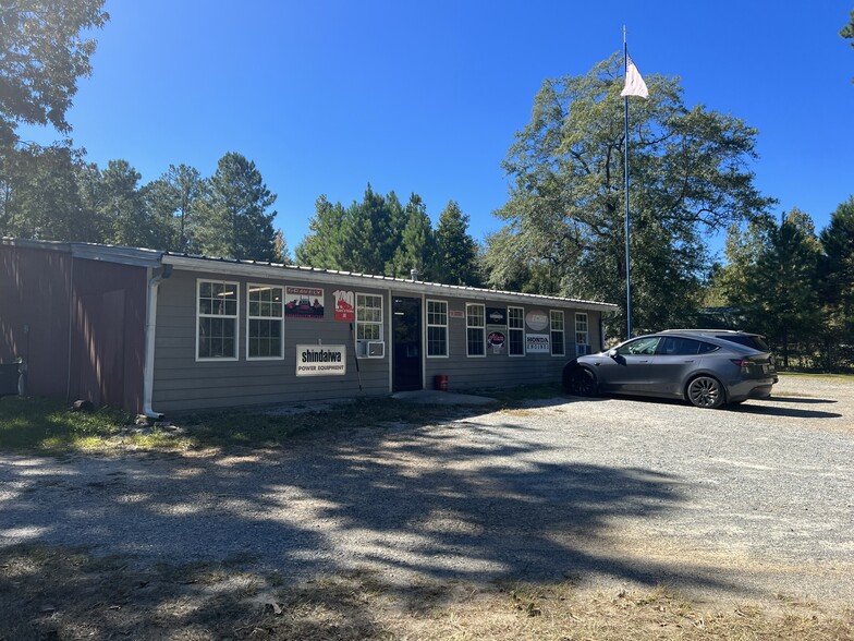 651 Twin Bridges, Eatonton, GA for sale - Primary Photo - Image 1 of 1