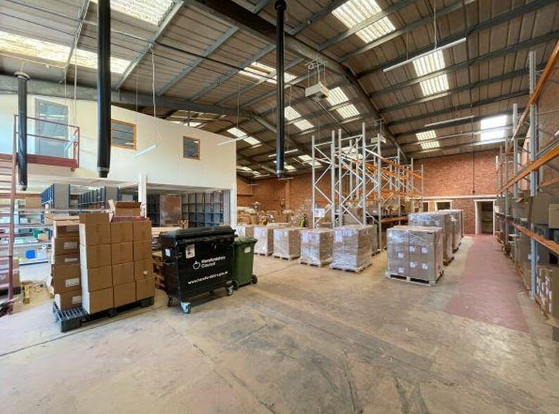 Bakers Ln, Hereford to rent - Interior Photo - Image 2 of 3