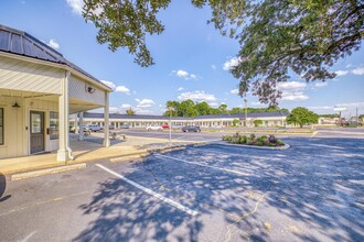 2400 W Michigan Ave, Pensacola, FL for rent Building Photo- Image 2 of 9