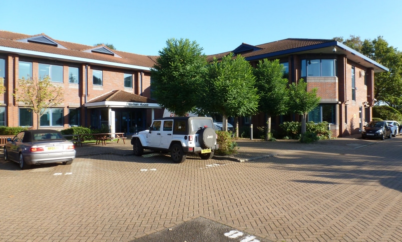 2A Cains Ln, Feltham for sale Primary Photo- Image 1 of 1