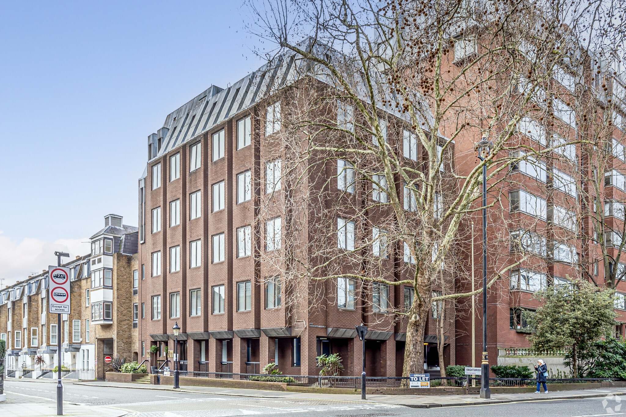 243 Knightsbridge, London to rent Primary Photo- Image 1 of 13