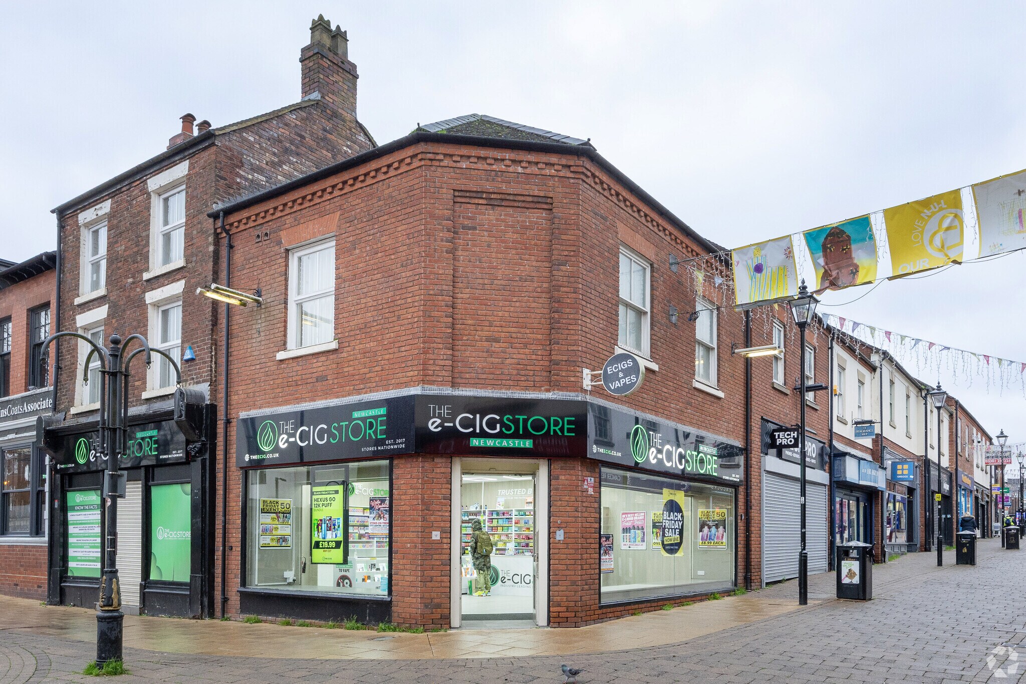 7-18 Castle Walk, Newcastle Under Lyme for sale Primary Photo- Image 1 of 1