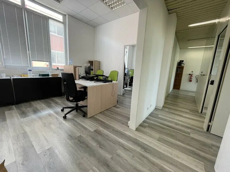 Office in Argenteuil to rent - Building Photo - Image 3 of 31
