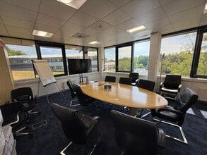 Queensferry Rd, Dunfermline to rent Interior Photo- Image 2 of 3