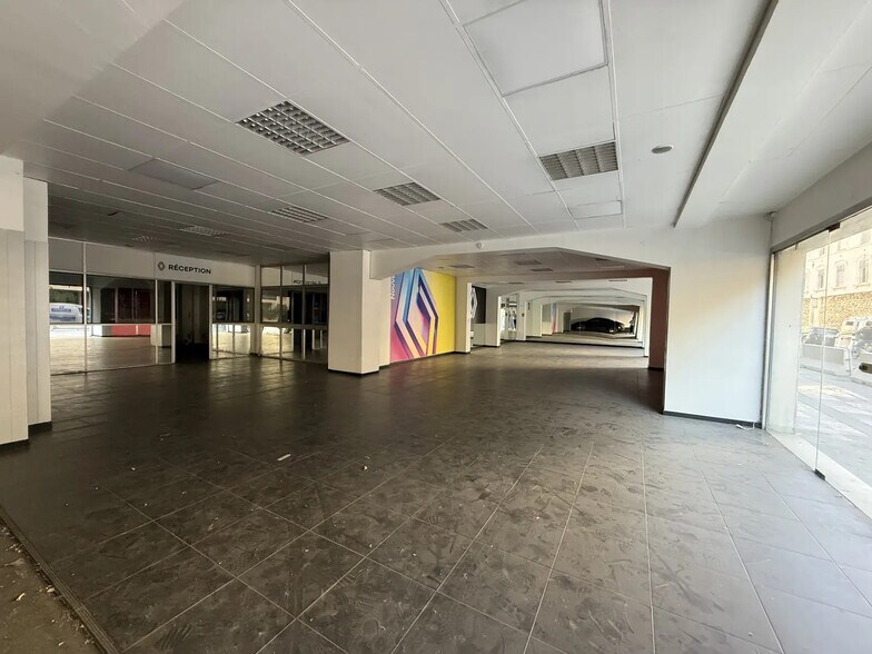 Build-to-Rent in Marseille for sale - Building Photo - Image 1 of 5