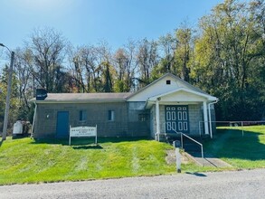 25 Colony Rd, Burgettstown, PA for sale Primary Photo- Image 1 of 21