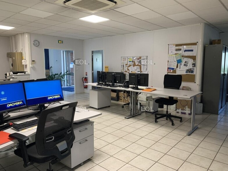 Industrial in Avignon for sale - Interior Photo - Image 3 of 5