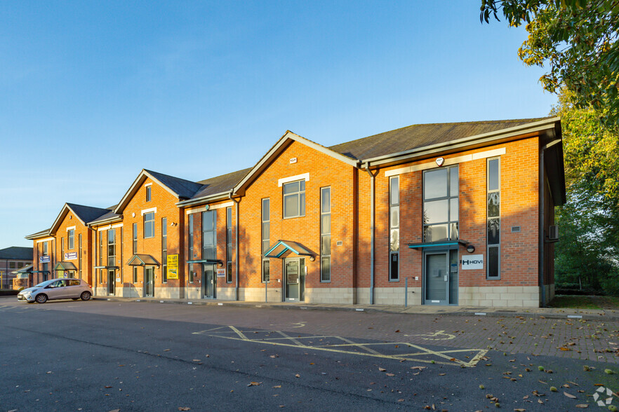 1-7 Nightingale Pl, Wolverhampton for sale - Building Photo - Image 1 of 2