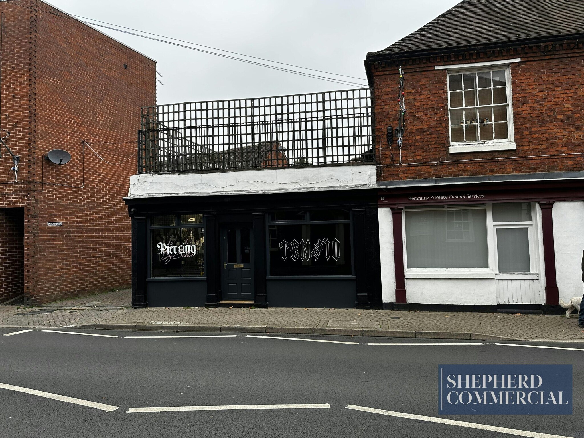 67 High St, Alcester for sale Primary Photo- Image 1 of 3
