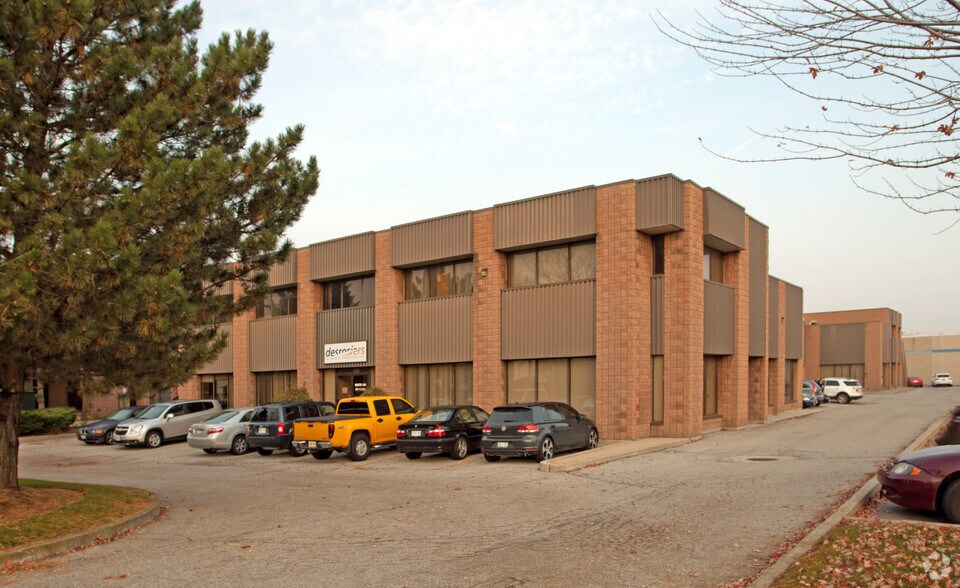 80 Fulton Way, Richmond Hill L4B 1J5 UK