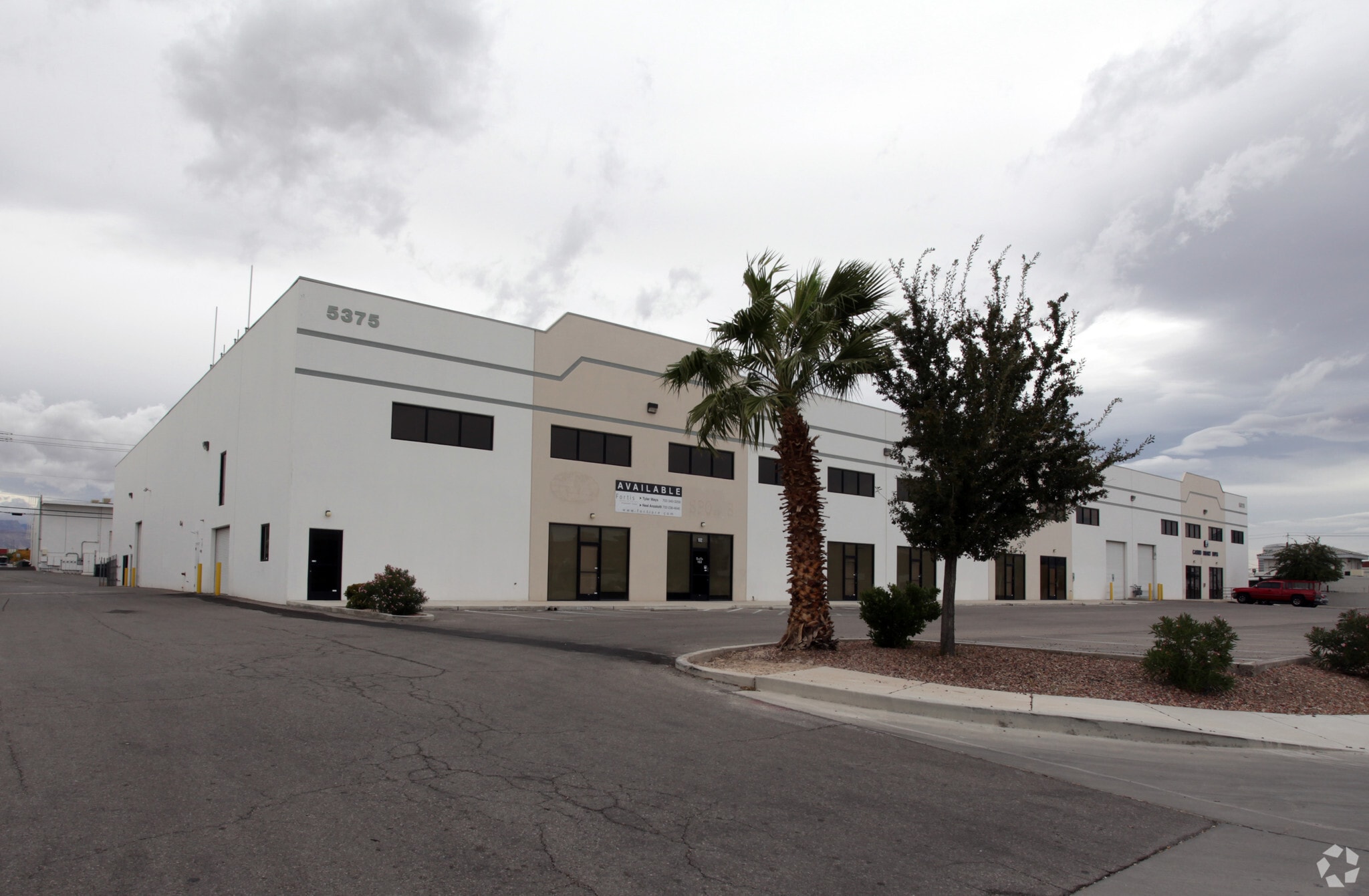 5375 Procyon St, Las Vegas, NV to rent Primary Photo- Image 1 of 14