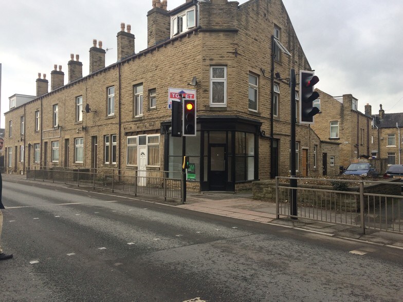 34 Bradford Rd, Keighley for sale - Primary Photo - Image 1 of 1