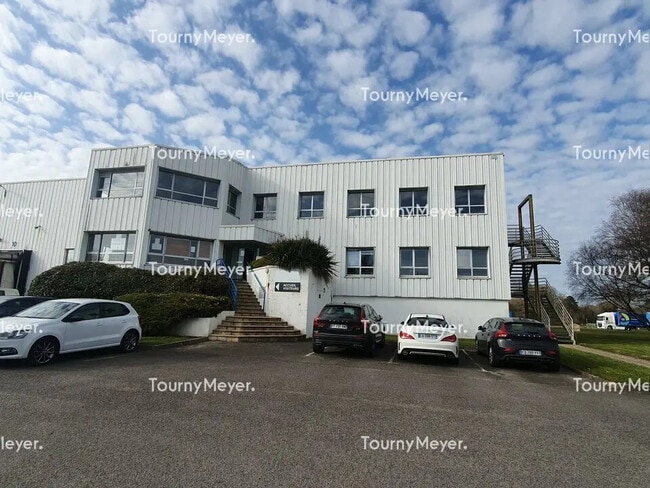 Location Bureaux 226 m²