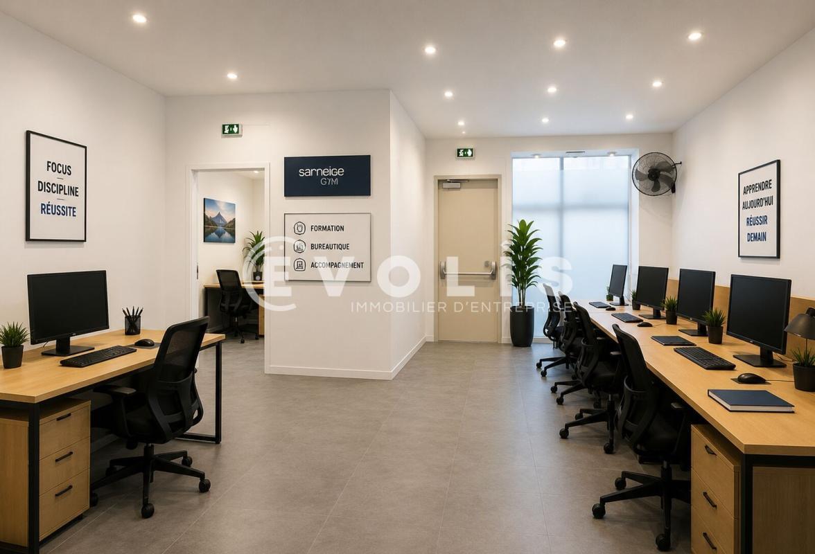 Office in Vanves to rent Building Photo- Image 1 of 12