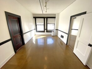 453 S Spring St, Los Angeles, CA for rent Building Photo- Image 2 of 7