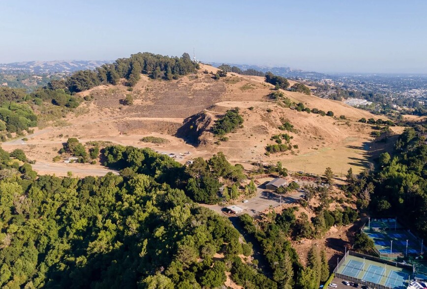 13591 Lake Chabot Rd, San Leandro, CA for rent - Aerial - Image 1 of 10