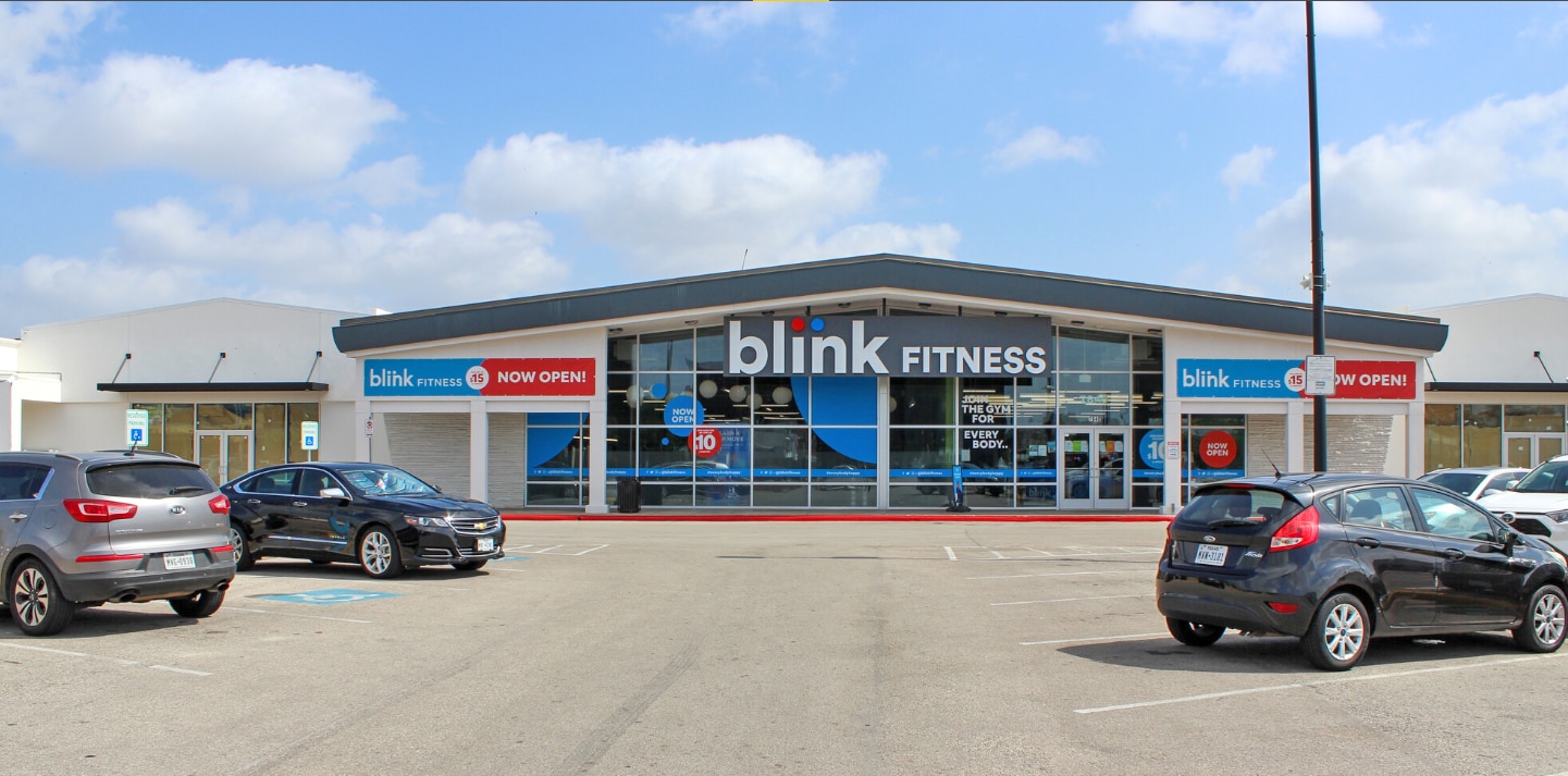 7800-7844 Long Point Rd, Houston, TX to rent Building Photo- Image 1 of 7