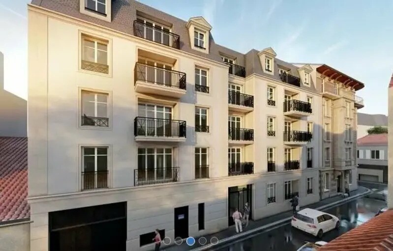 Retail in Rueil-Malmaison to rent - Building Photo - Image 1 of 6