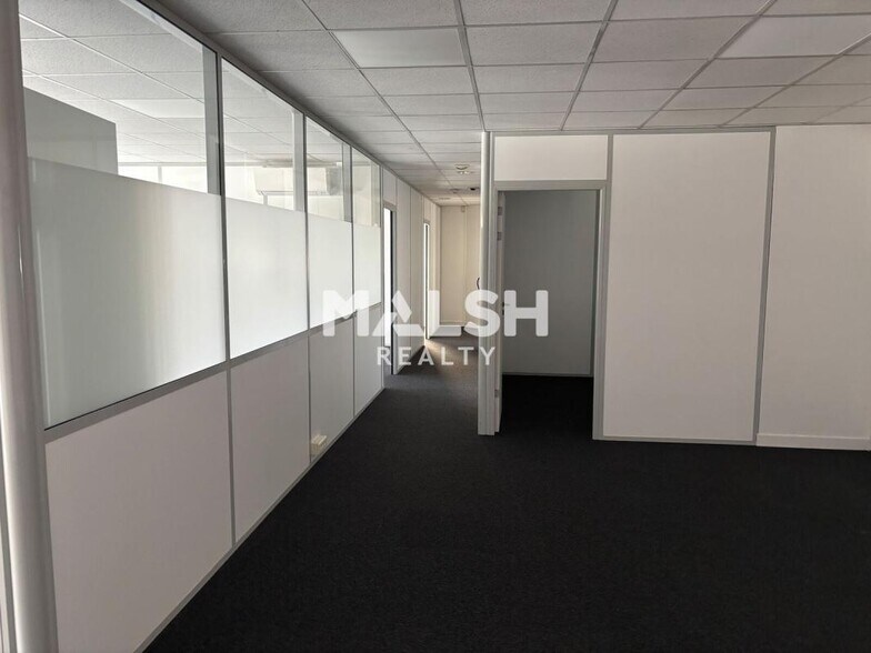 Office in Dardilly to rent - Interior Photo - Image 2 of 8