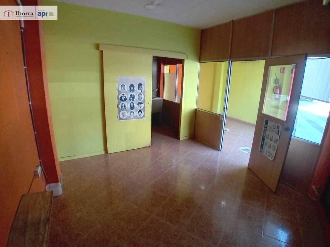 Tordera, BAR 08490 - Unit - -  - Interior Photo - Image 2 of 6