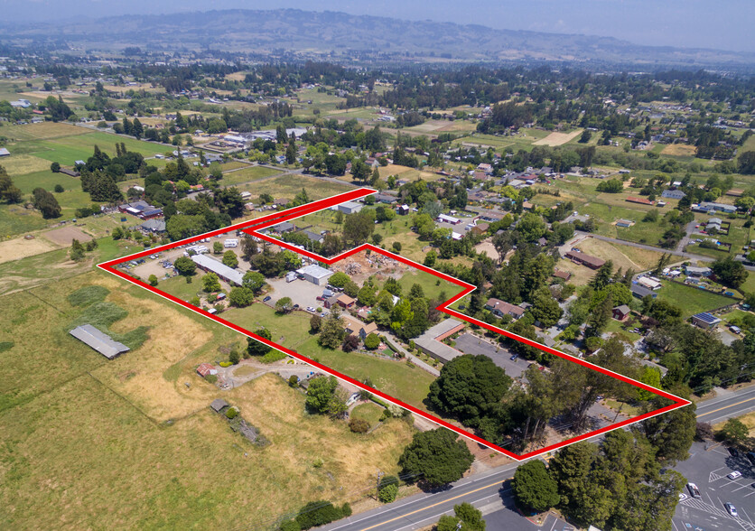 3820 Bodega Ave, Petaluma, CA for sale - Building Photo - Image 1 of 12