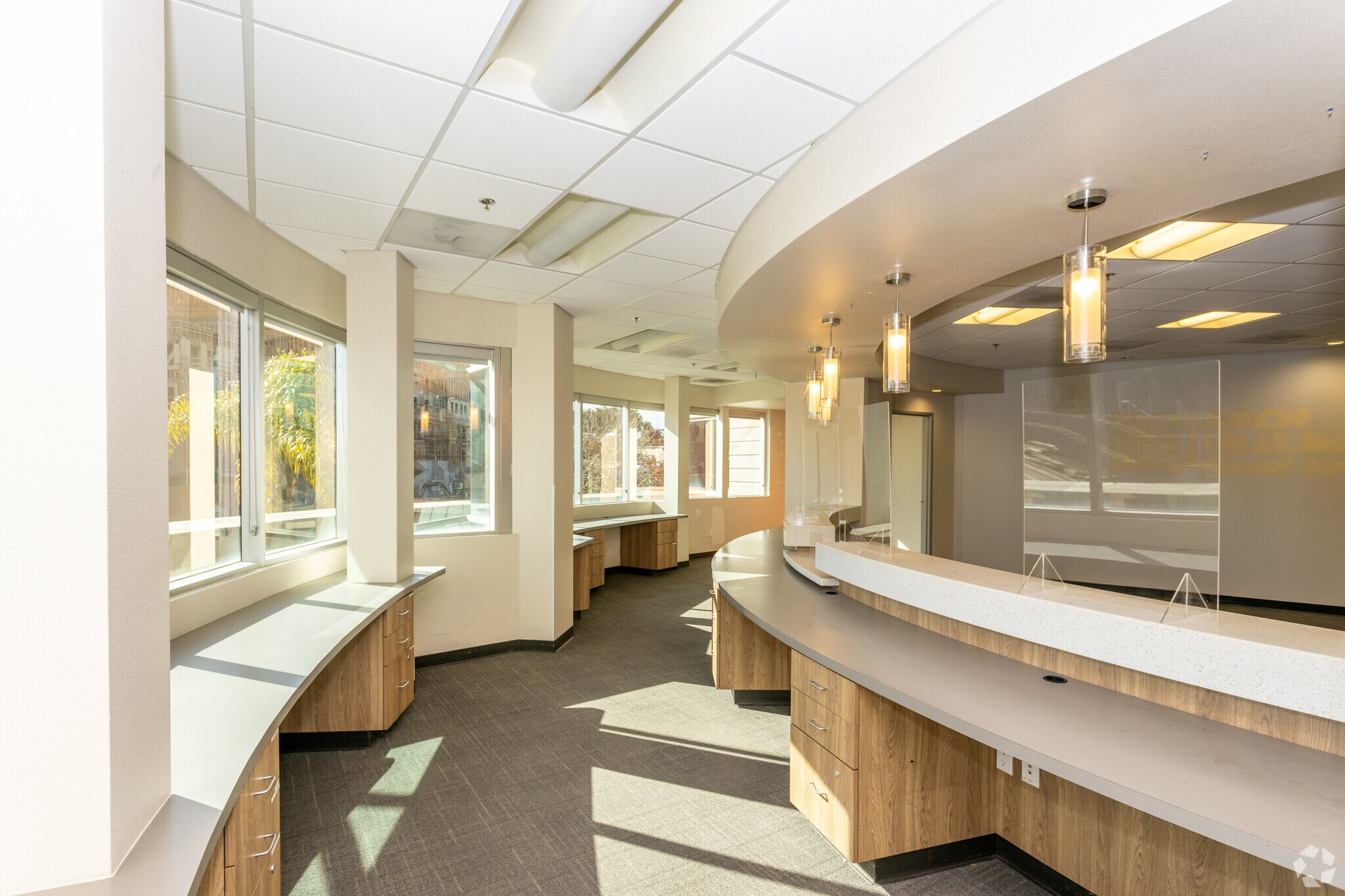 488 E Valley Pky, Escondido, CA to rent Interior Photo- Image 1 of 10