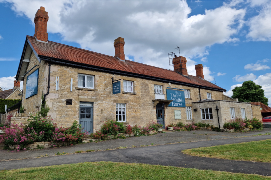 2 Main St, Empingham for sale - Building Photo - Image 1 of 1