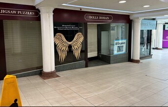 Royal Priors, Leamington Spa to rent Building Photo- Image 1 of 1