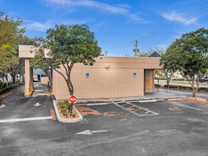 4699 Nob Hill Rd, Sunrise, FL for rent Building Photo- Image 1 of 49