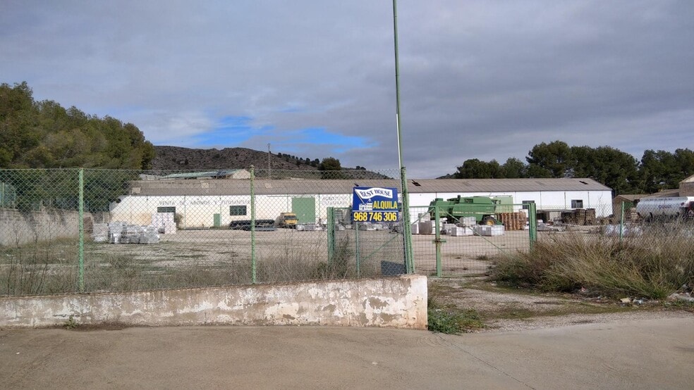 Industrial in Calasparra, Murcia to rent - Building Photo - Image 2 of 3