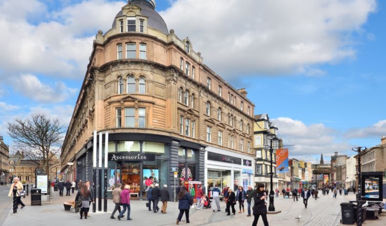 2-6 Murraygate, Dundee to rent - Building Photo - Image 2 of 10